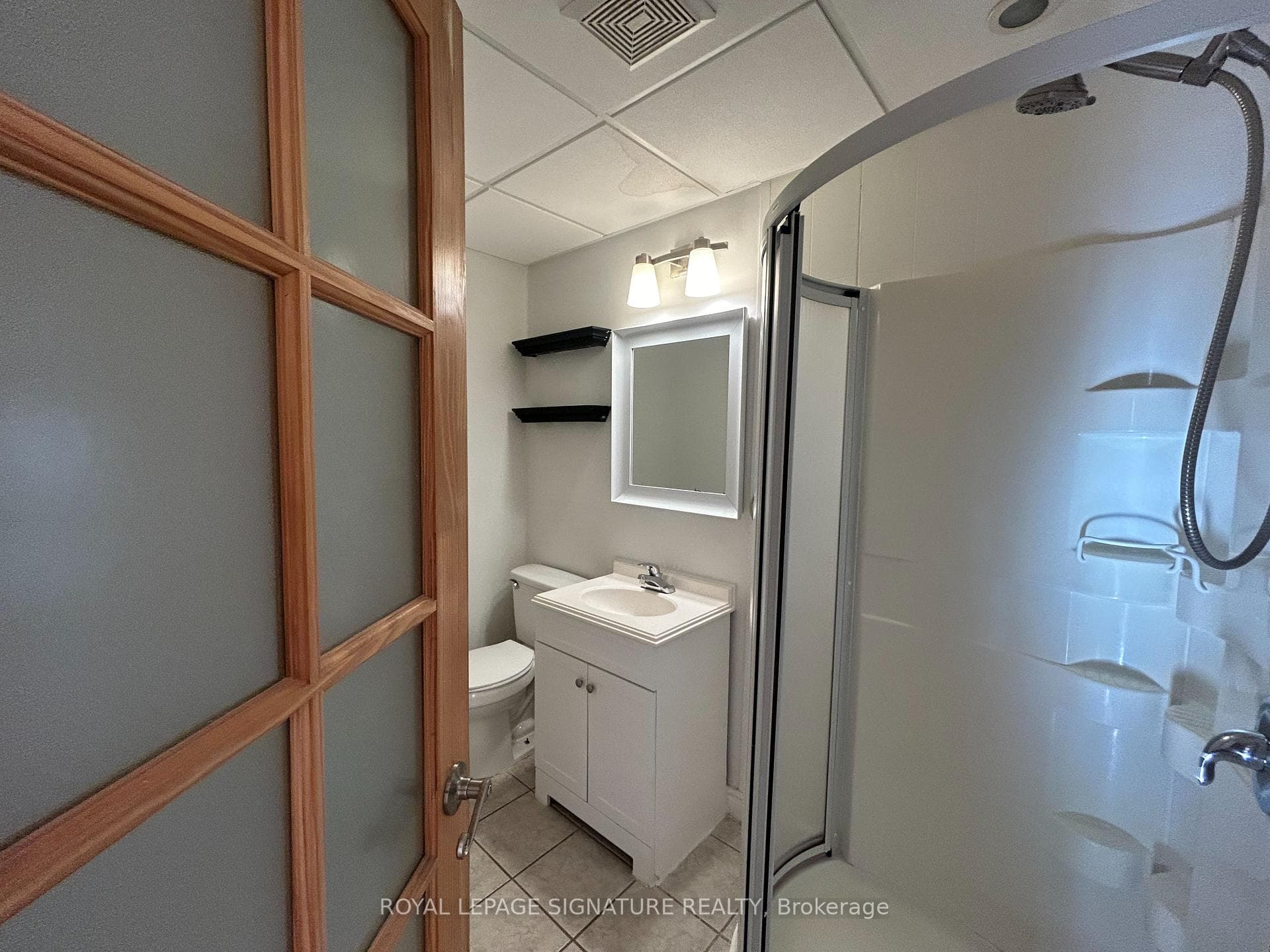 250 Kinmount Crescent Unit Lower photo 21