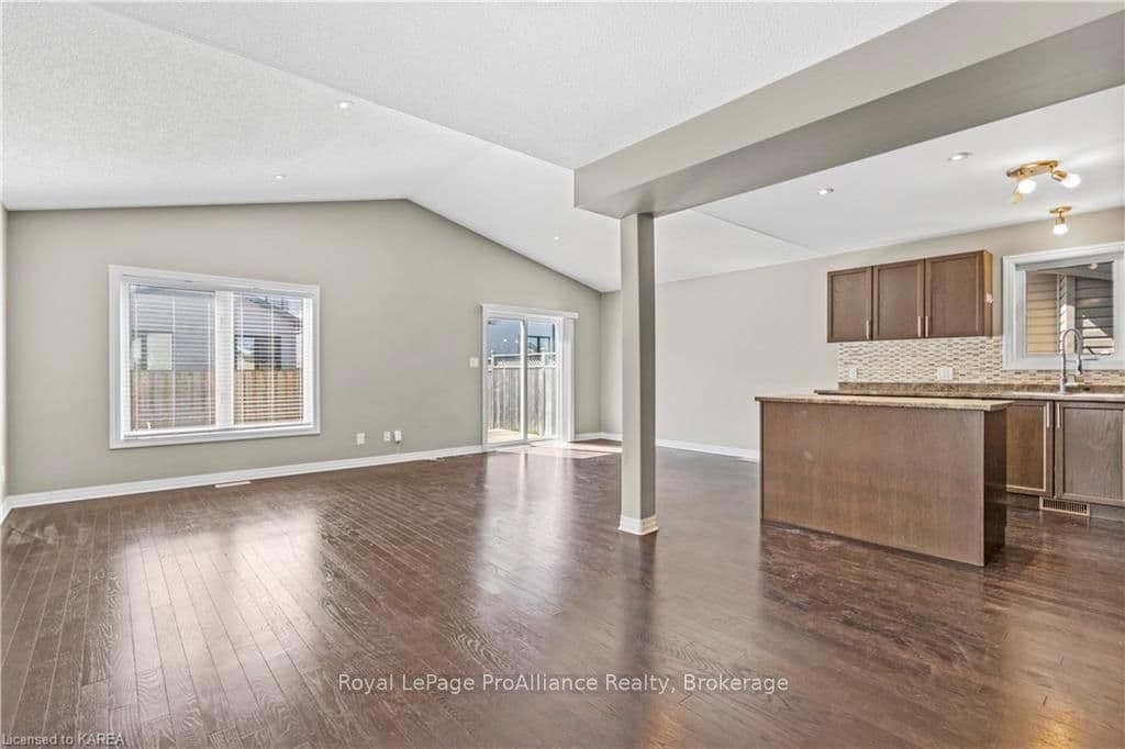 1717 REGINALD BART Drive photo 12