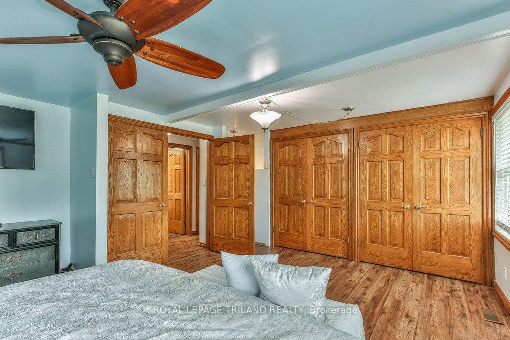 52 LOCKE Avenue photo 18