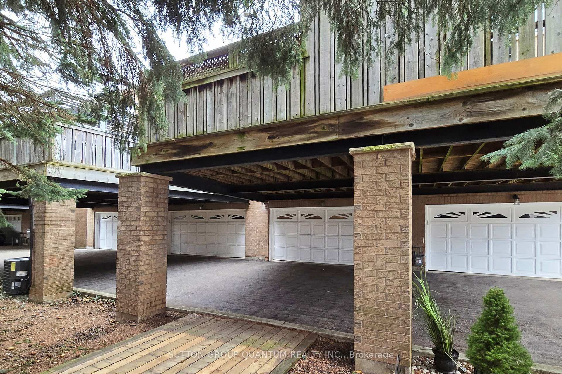 132 John Street photo 33