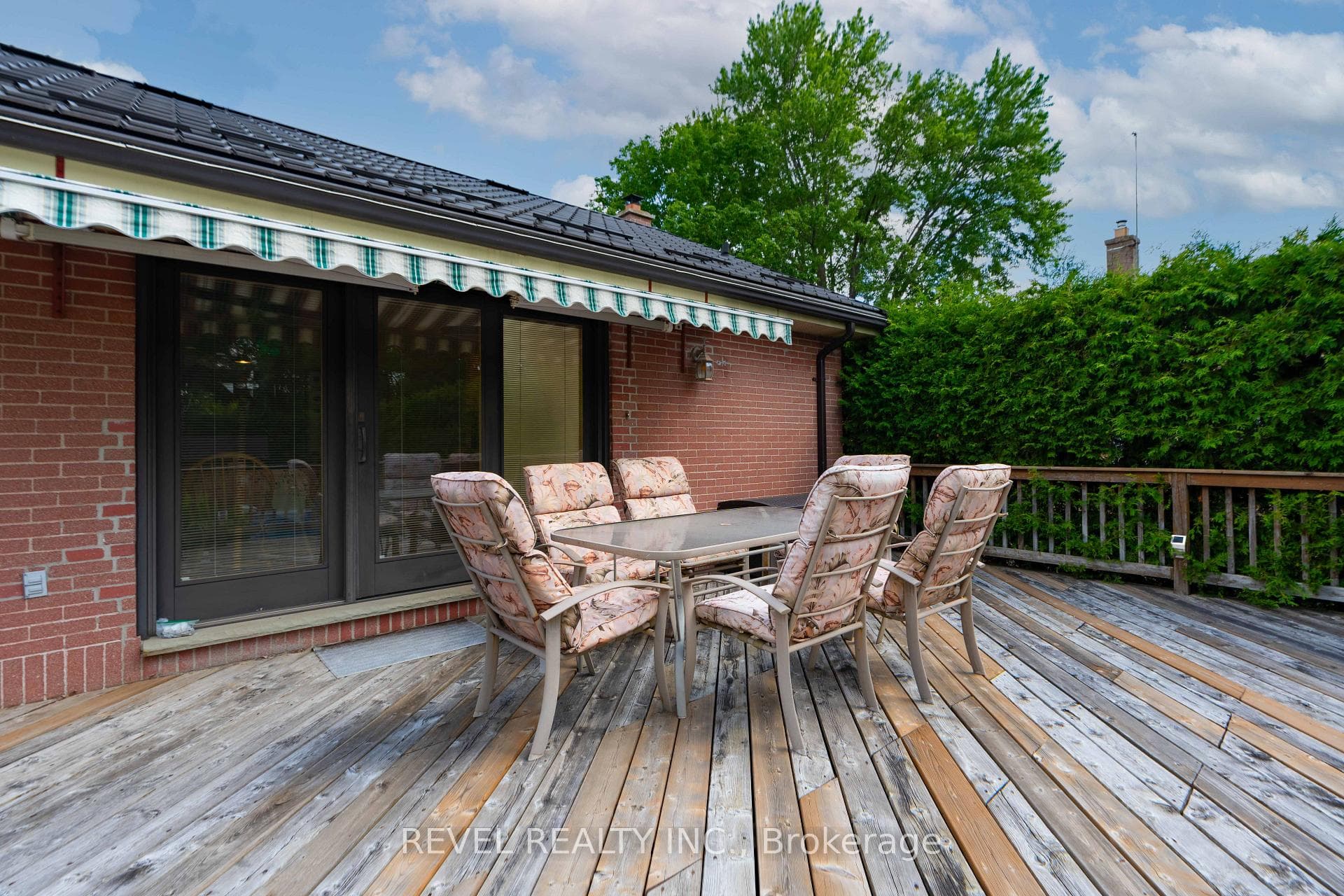 1627 Mardell Street photo 4