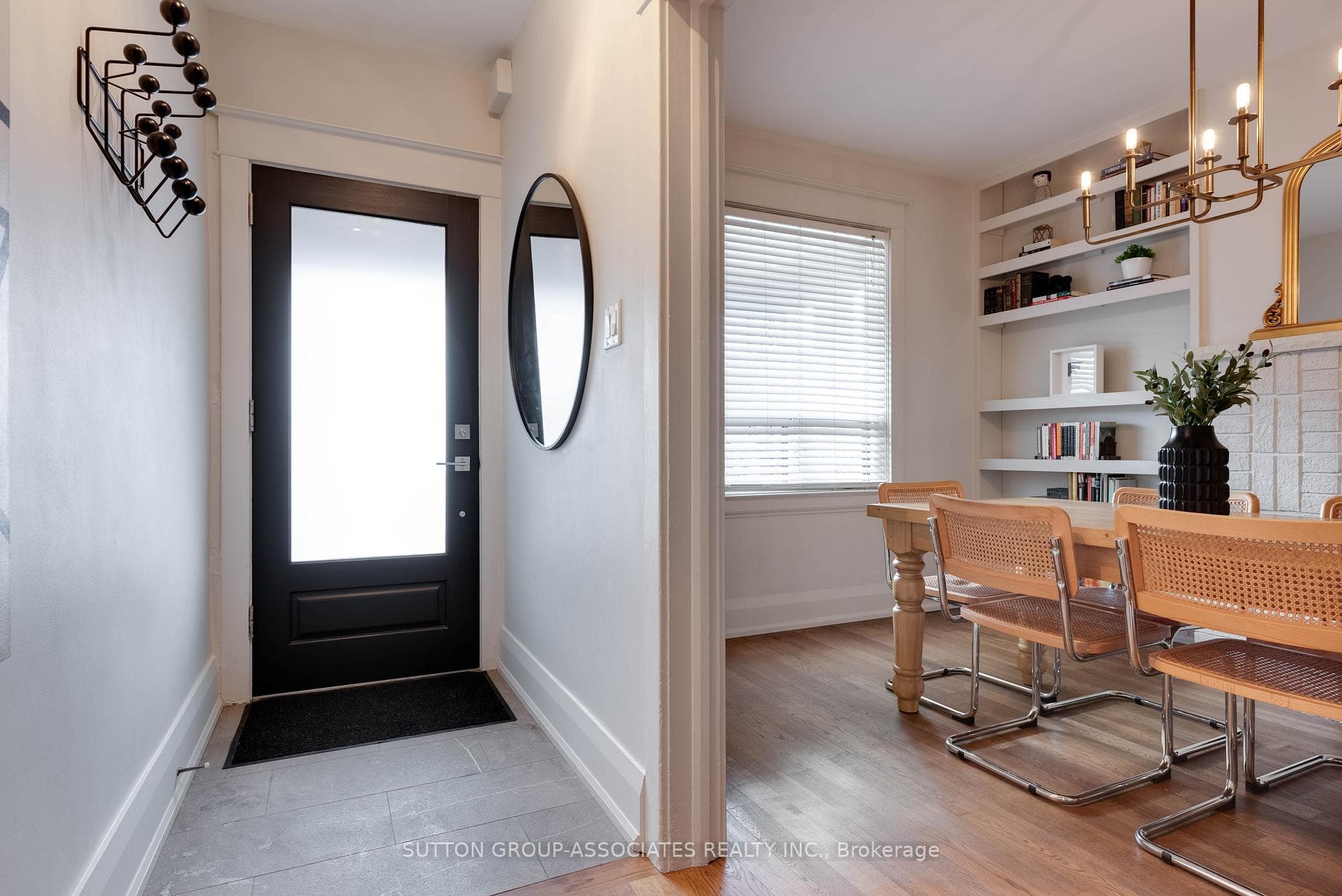 1031 St Clarens Avenue photo 4