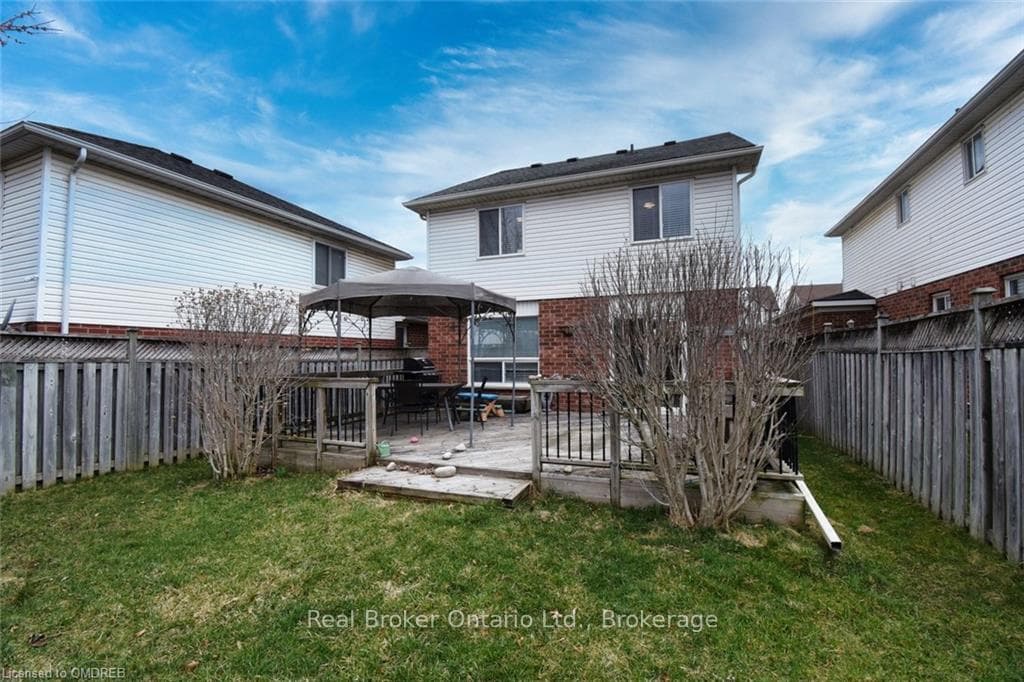 48 NEWPORT Drive photo 27