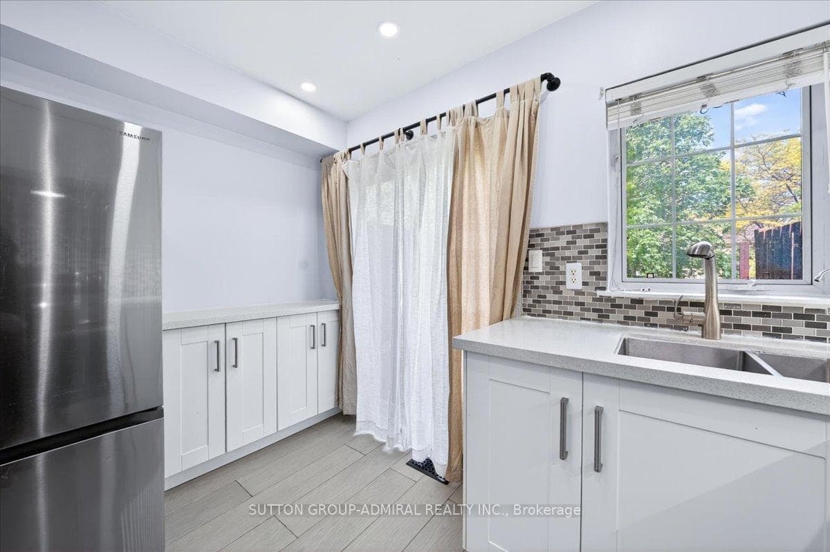 75 Strathaven Drive Unit 35 photo 16