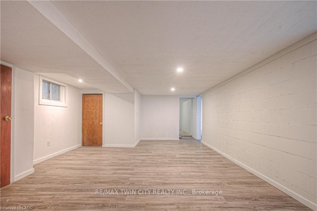 2300 Fountain Street photo 24