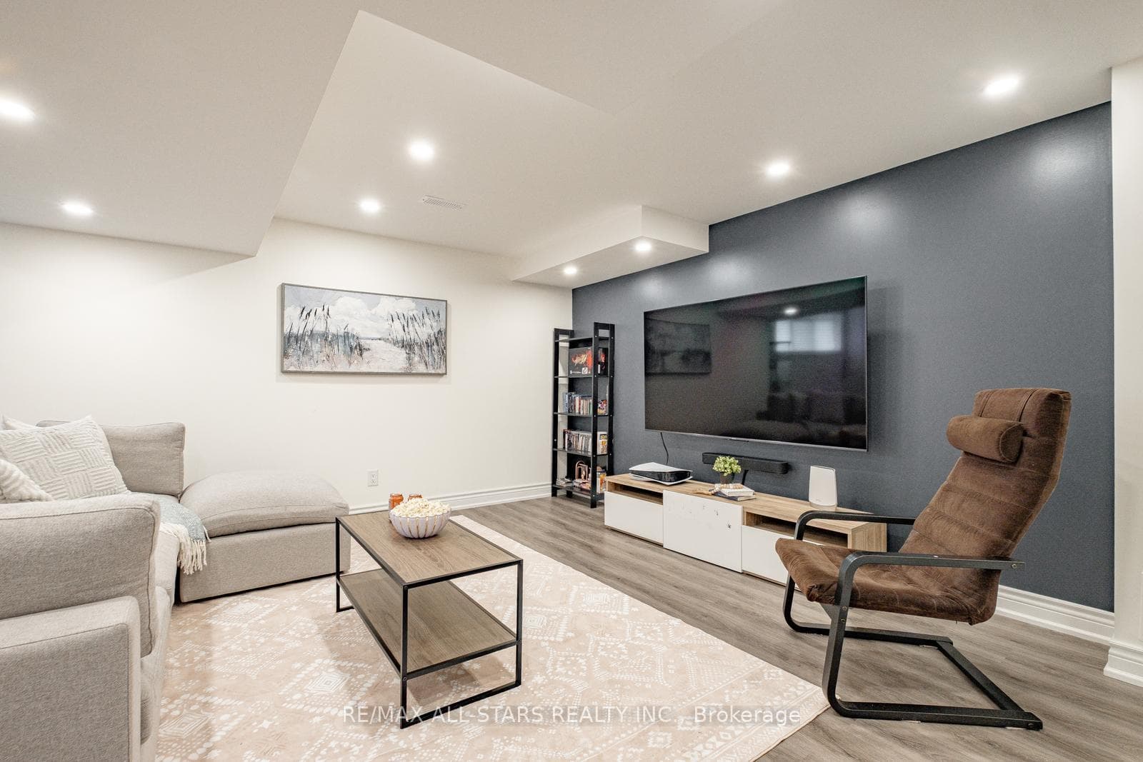 252 Busato Drive photo 42