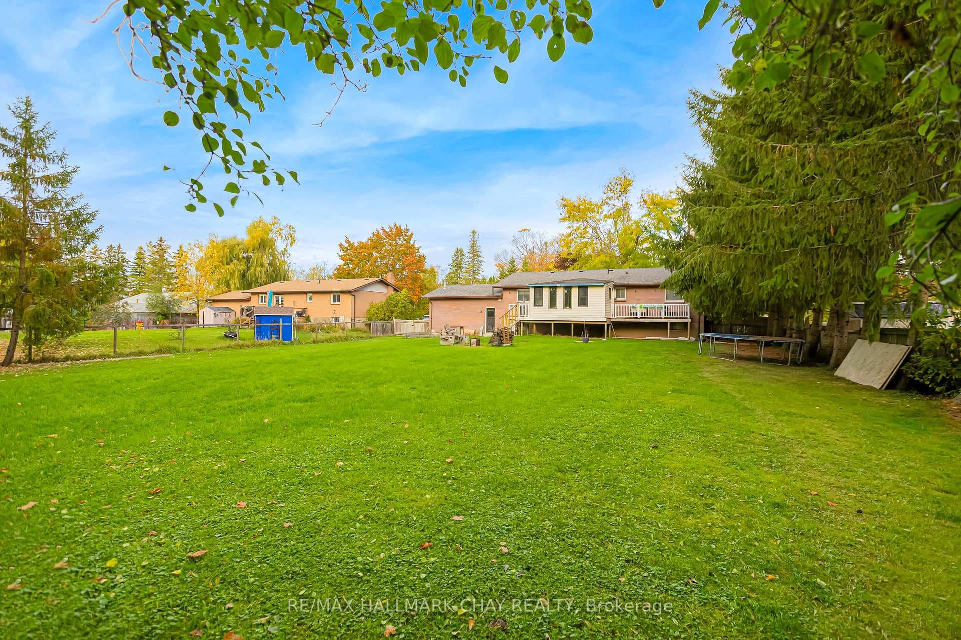 20 Howard Avenue photo 40