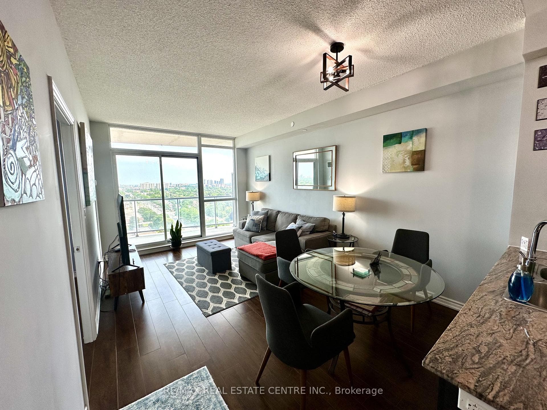 1328 Birchmount Road Unit 1806 photo 17