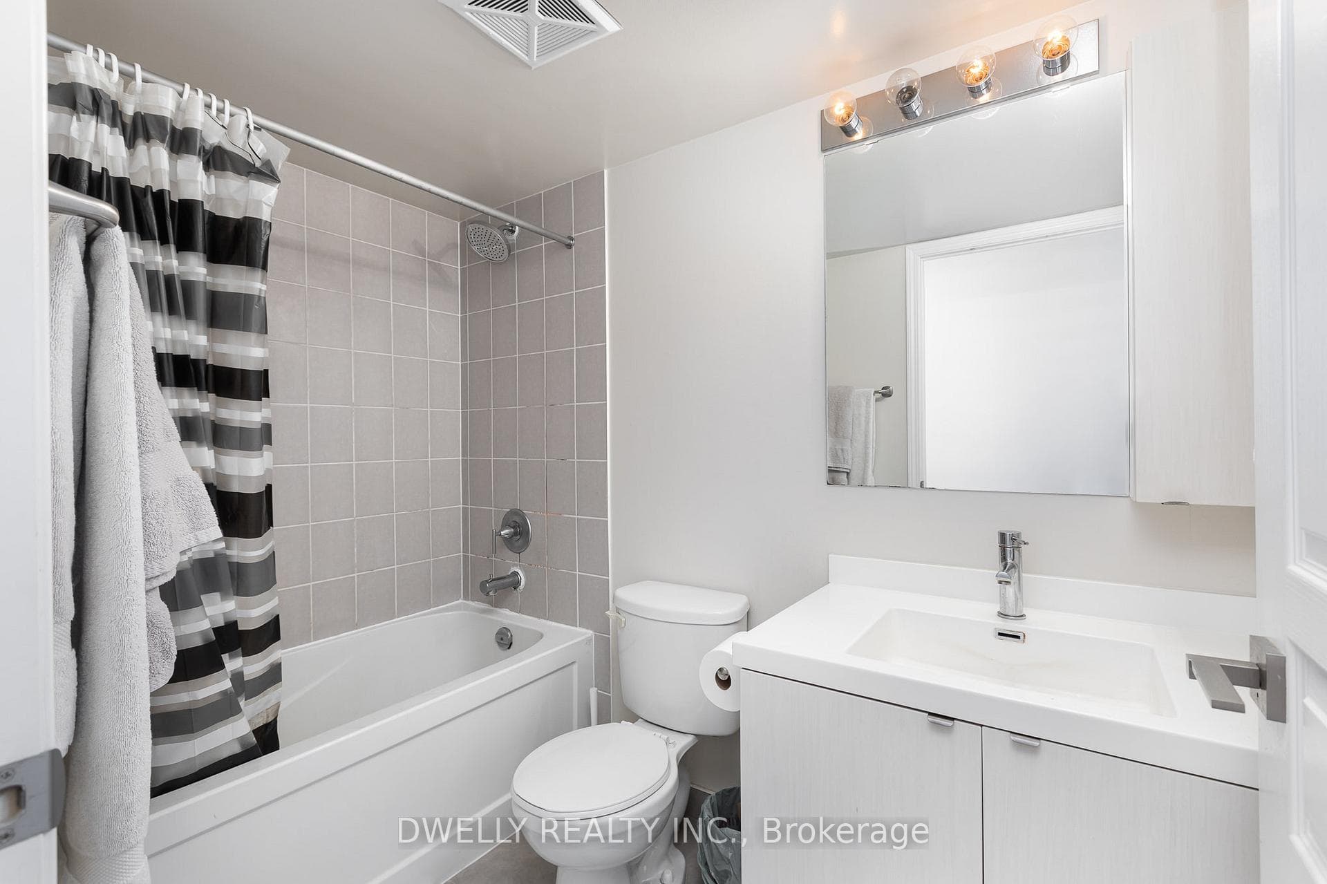 352 Front Street Unit 301 photo 12