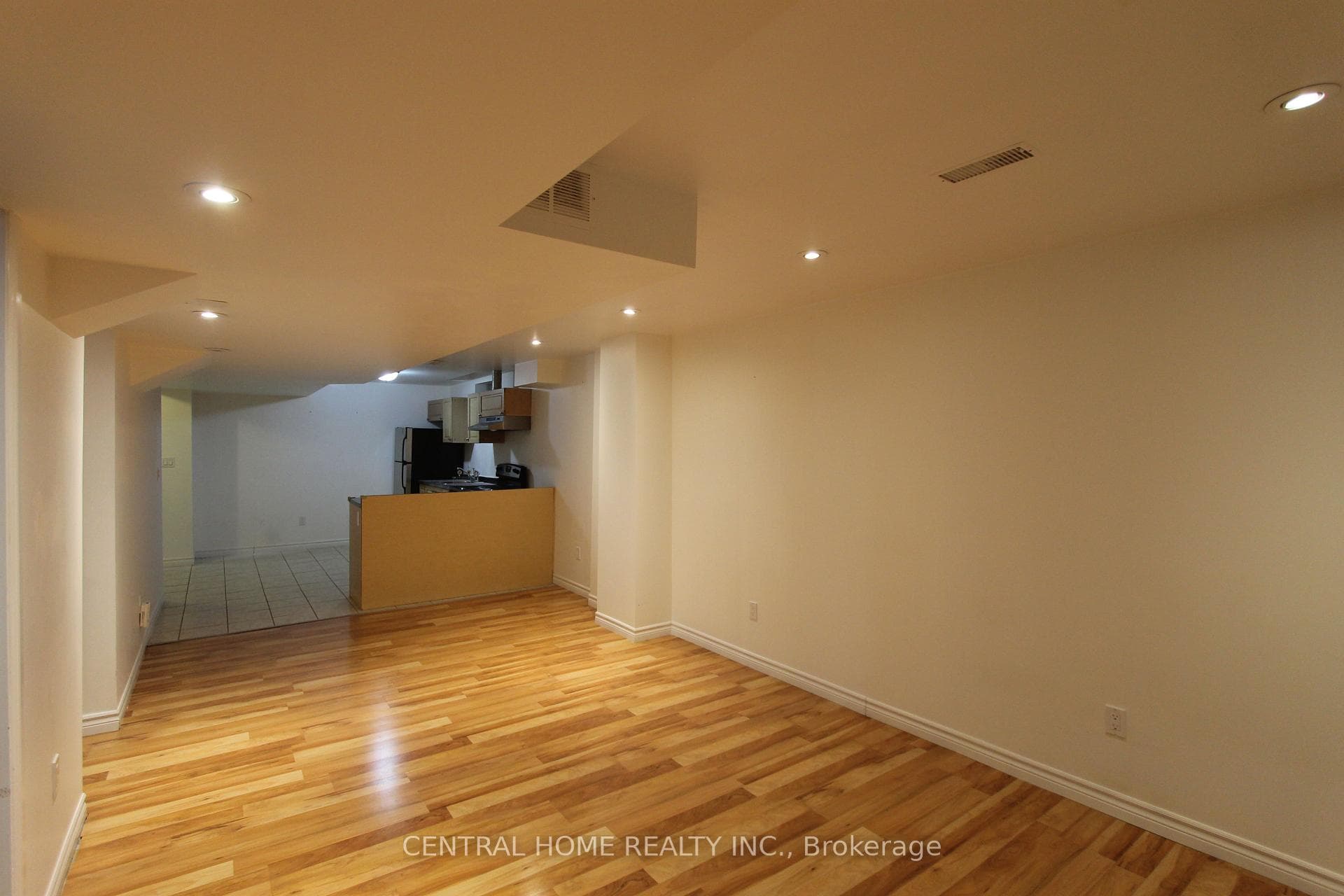 165 Flagstone Way photo 9