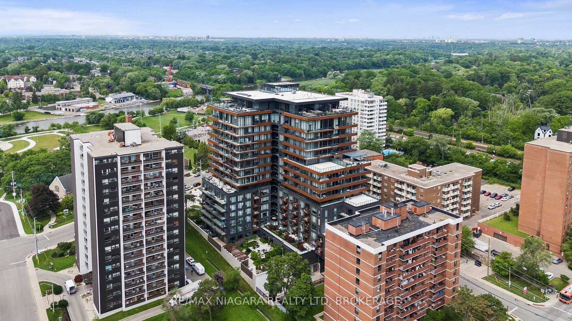 21 Park Street Unit 717 photo 44