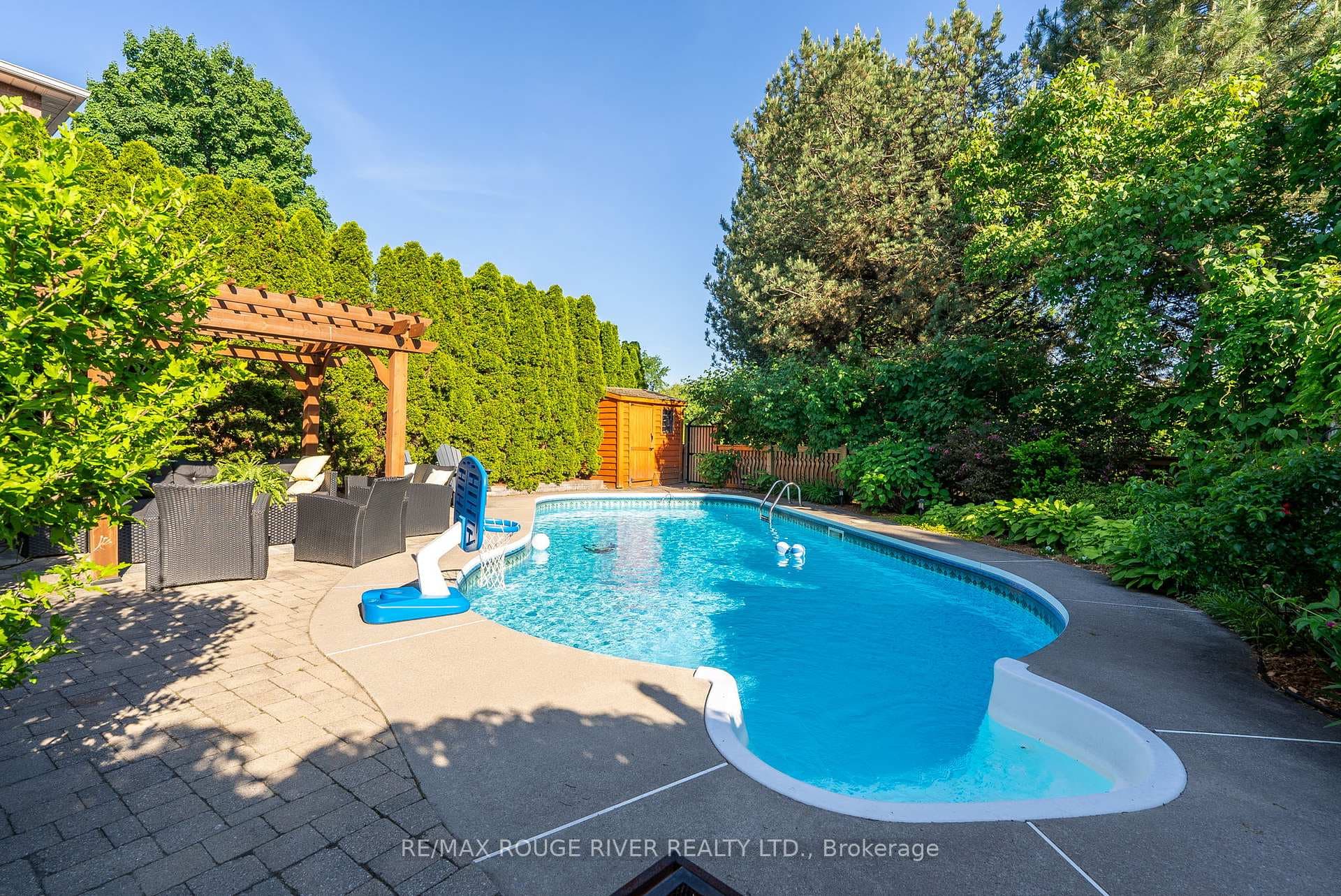 96 Deverell Street photo 3