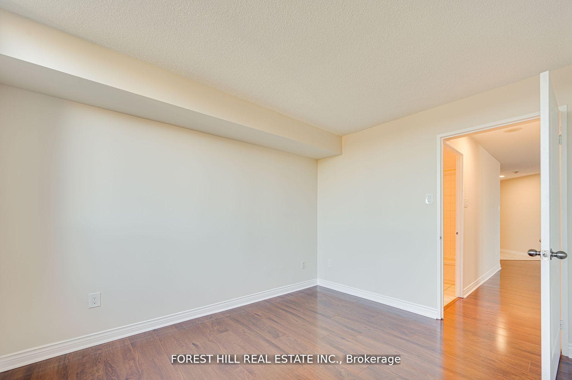 7 Townsgate Drive Unit 304 photo 6