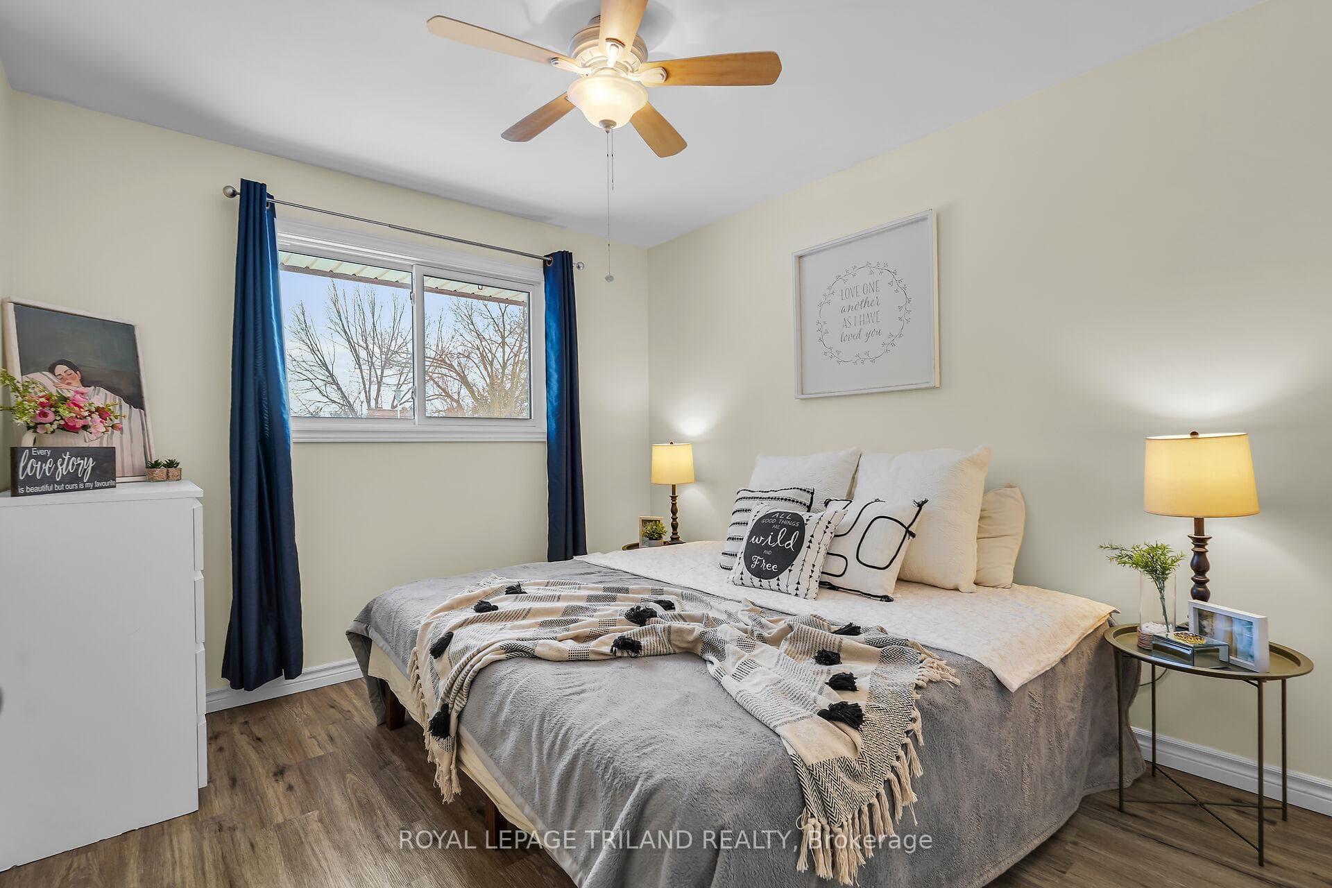 25 Hawkesbury Avenue photo 11