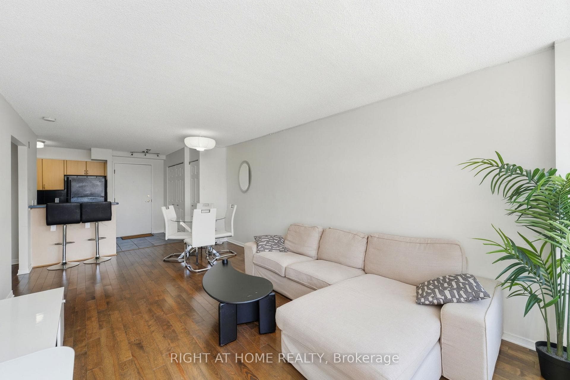 225 Alvin Road Unit 309 photo 11