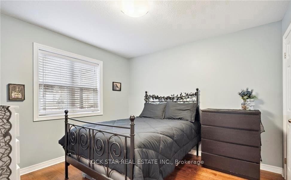 996 BEACH Boulevard photo 15