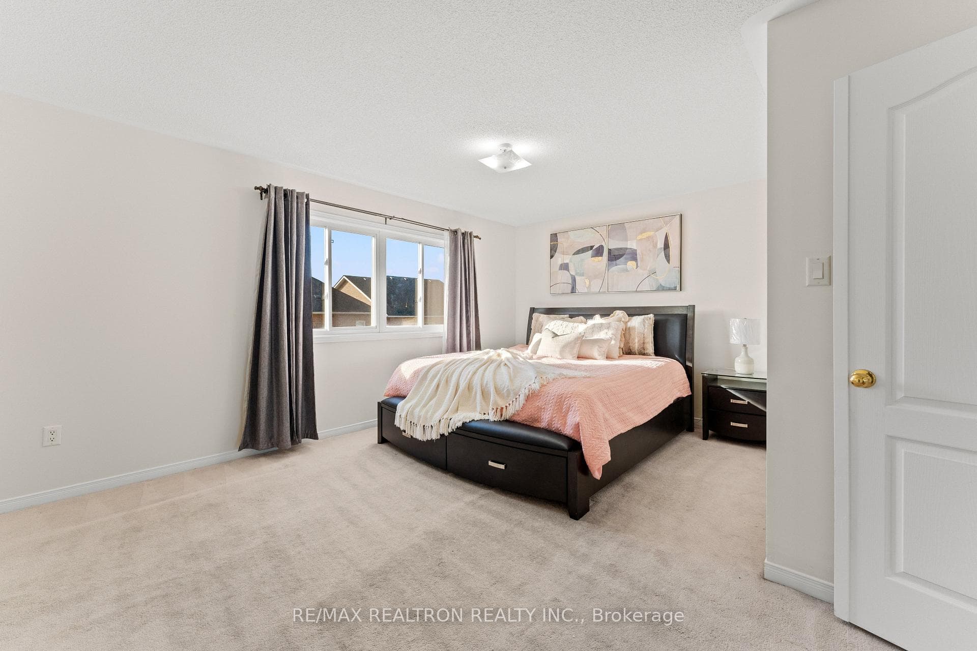 23 Barden Crescent photo 16