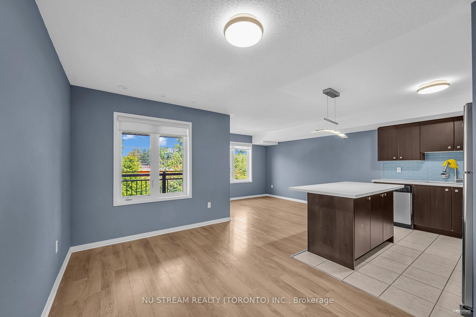 6063 Kingston Road Unit 13 photo 1
