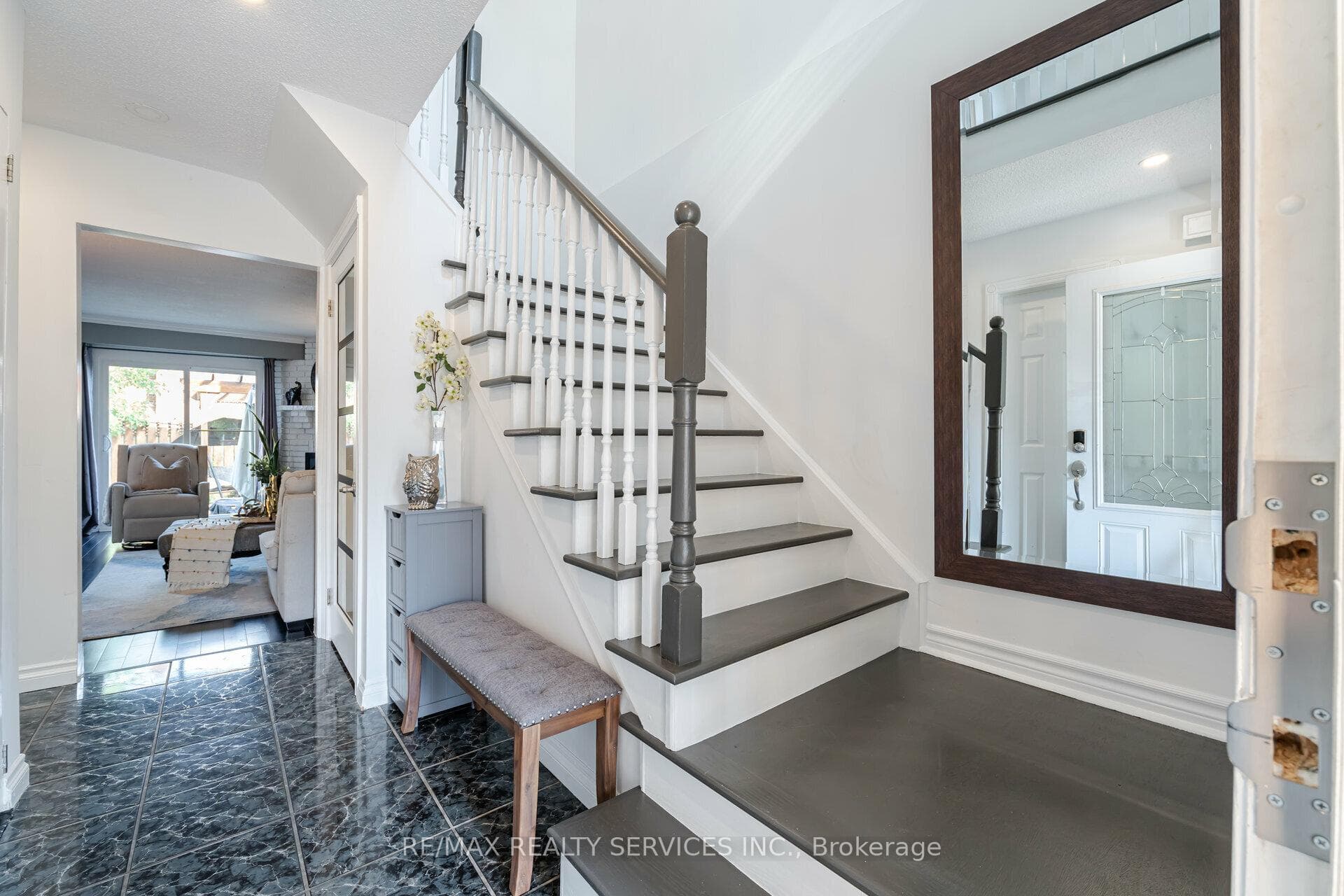 78 Elderwood Place photo 21