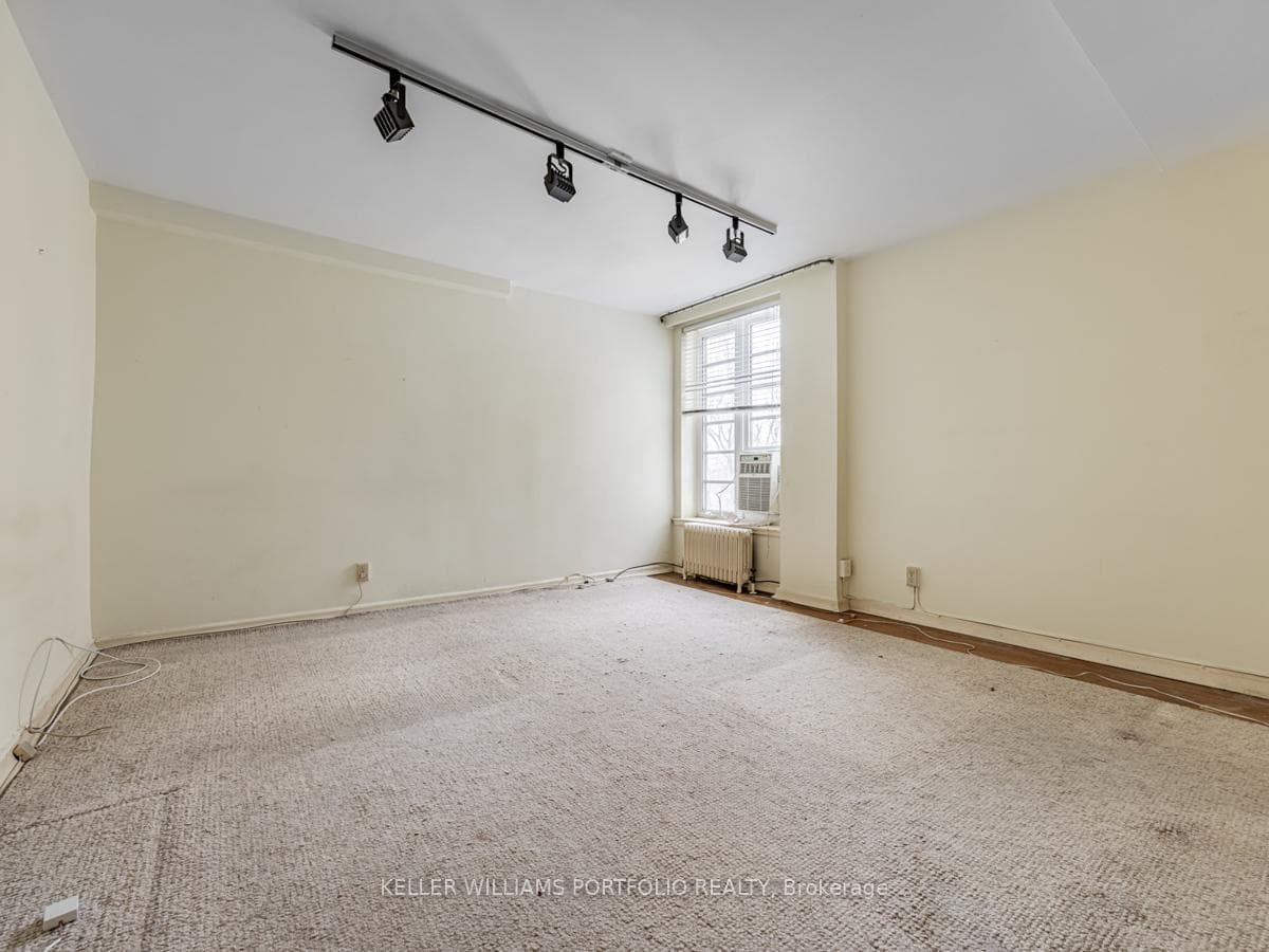 707 Eglinton Avenue Unit 511 photo 16
