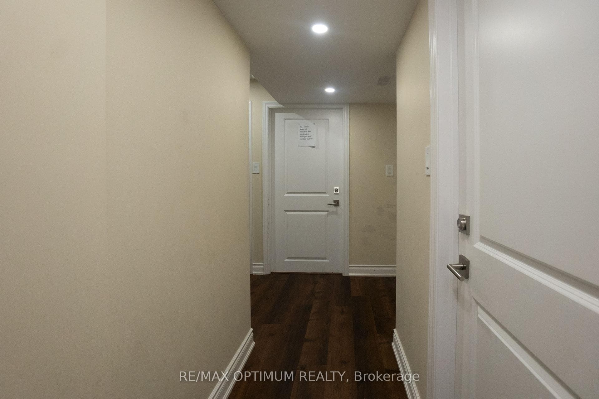 9 Fenchurch Drive Unit Basement photo 12