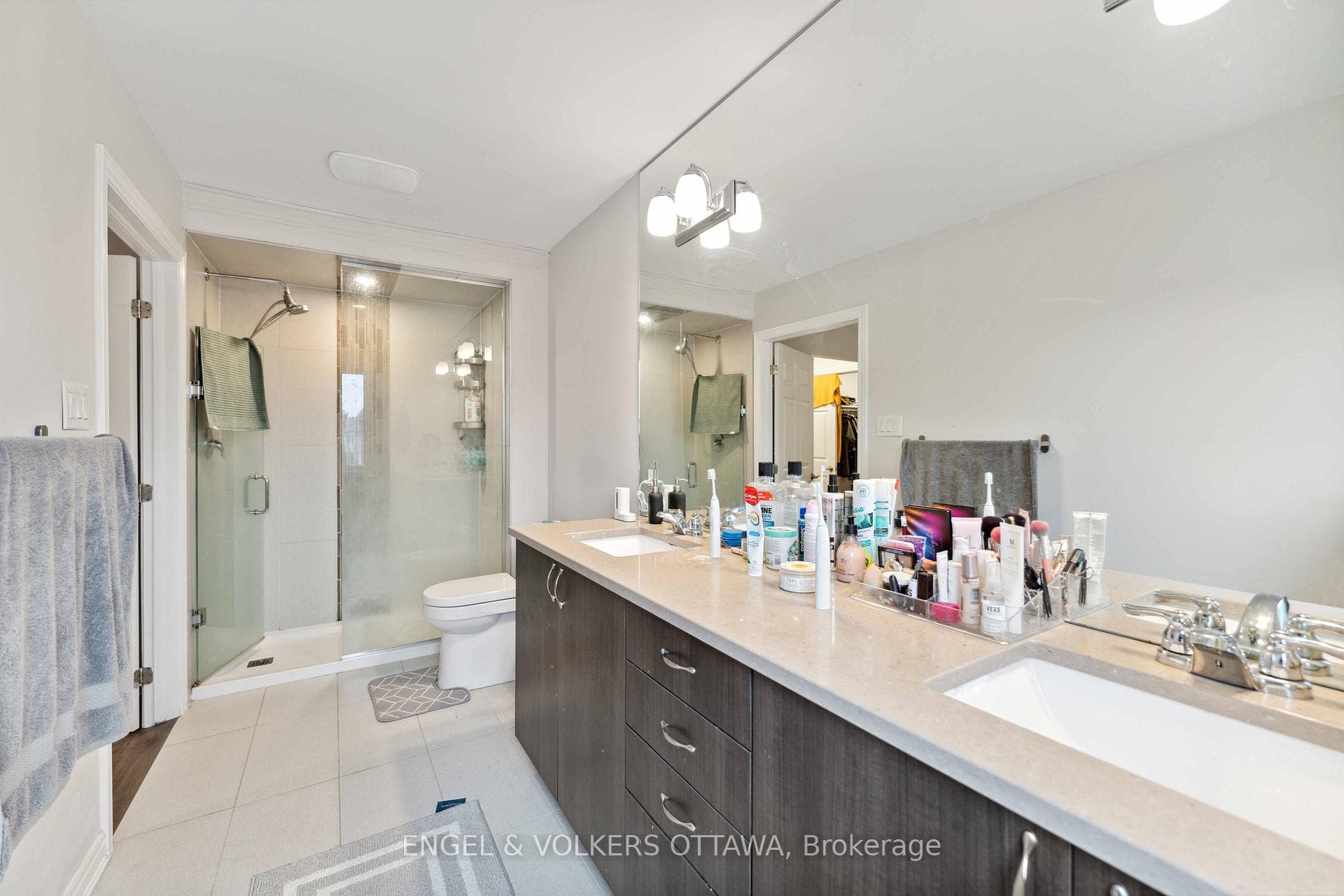 2283 Watercolours Way photo 43
