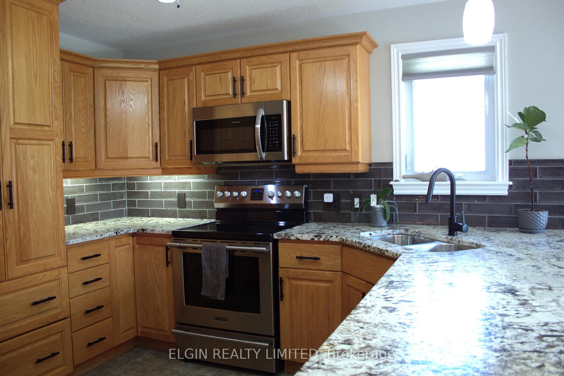 19 Blue Heron Place photo 9