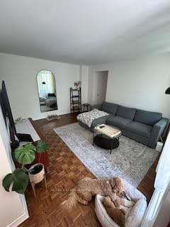 335 Lonsdale Road Unit 402 photo 3