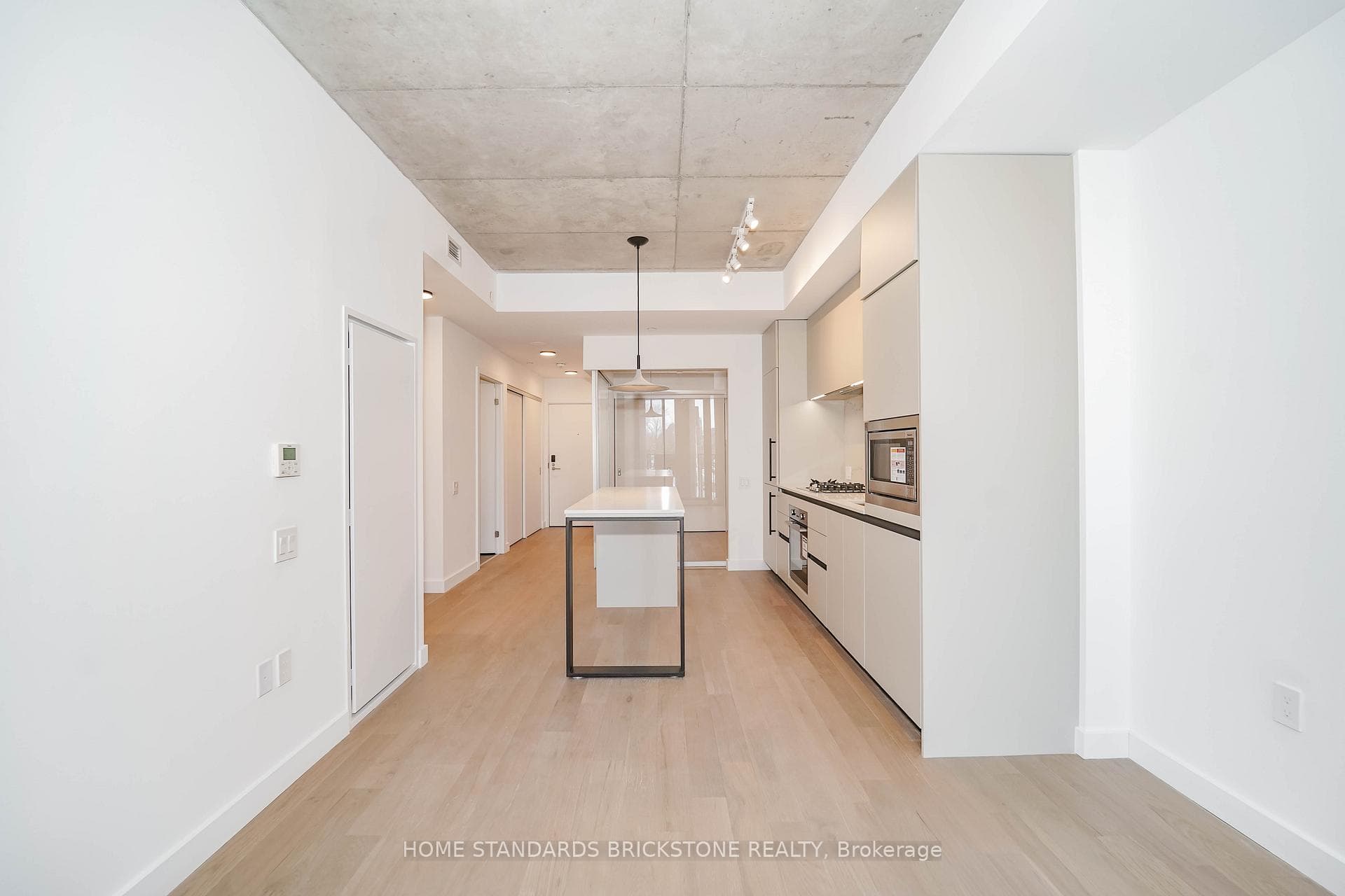 1720 Bayview Avenue Unit 405 photo 23