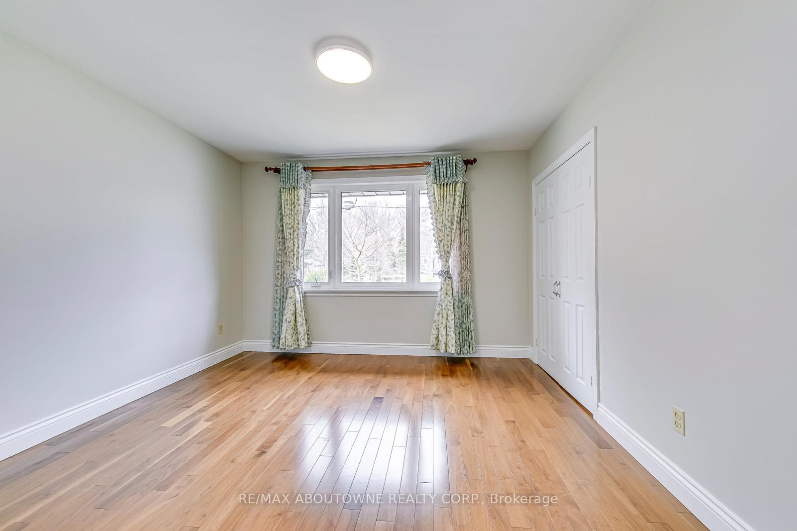 1526 Truscott Drive photo 27