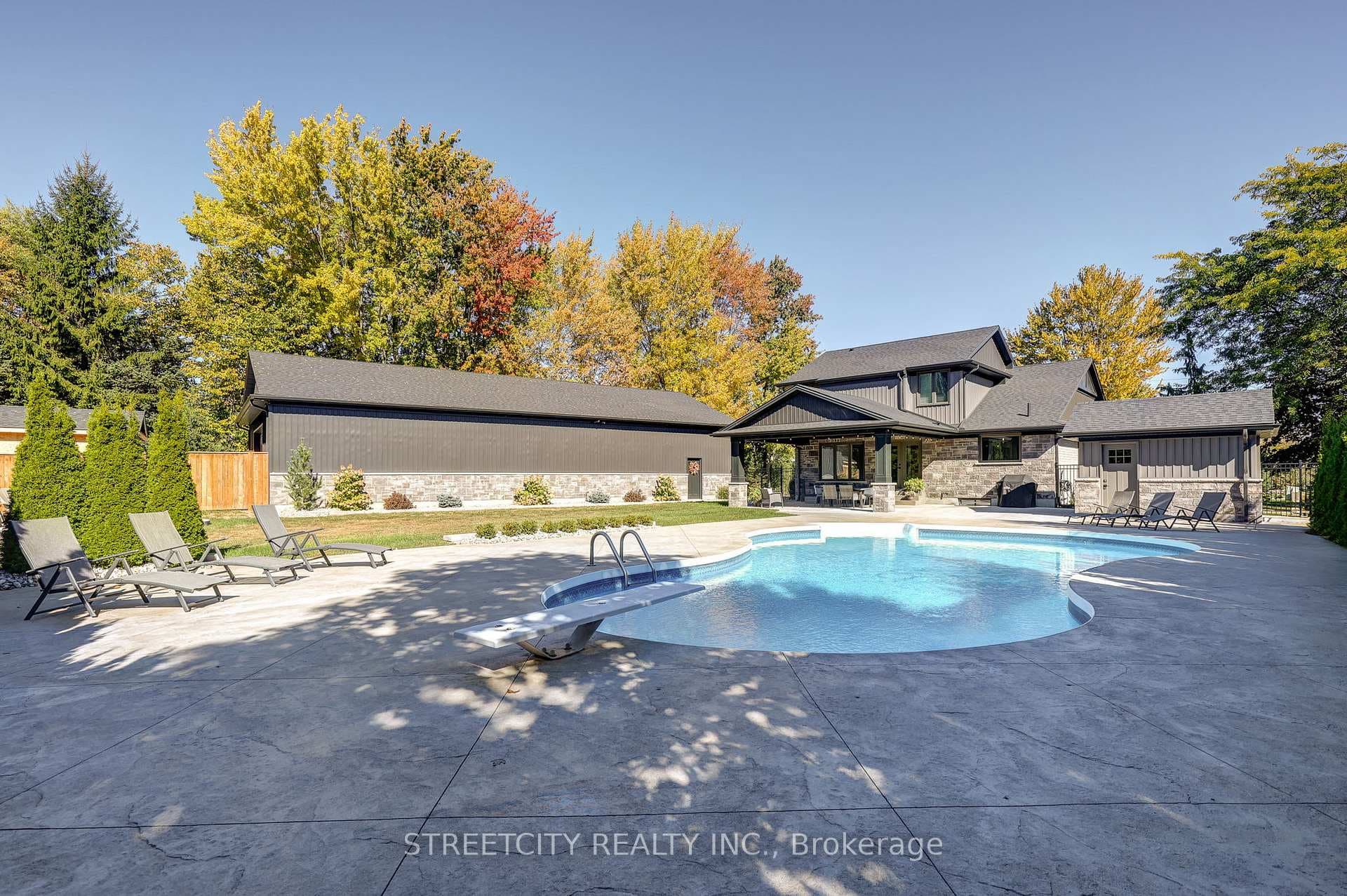 10425 Talbotville Gore Road photo 5