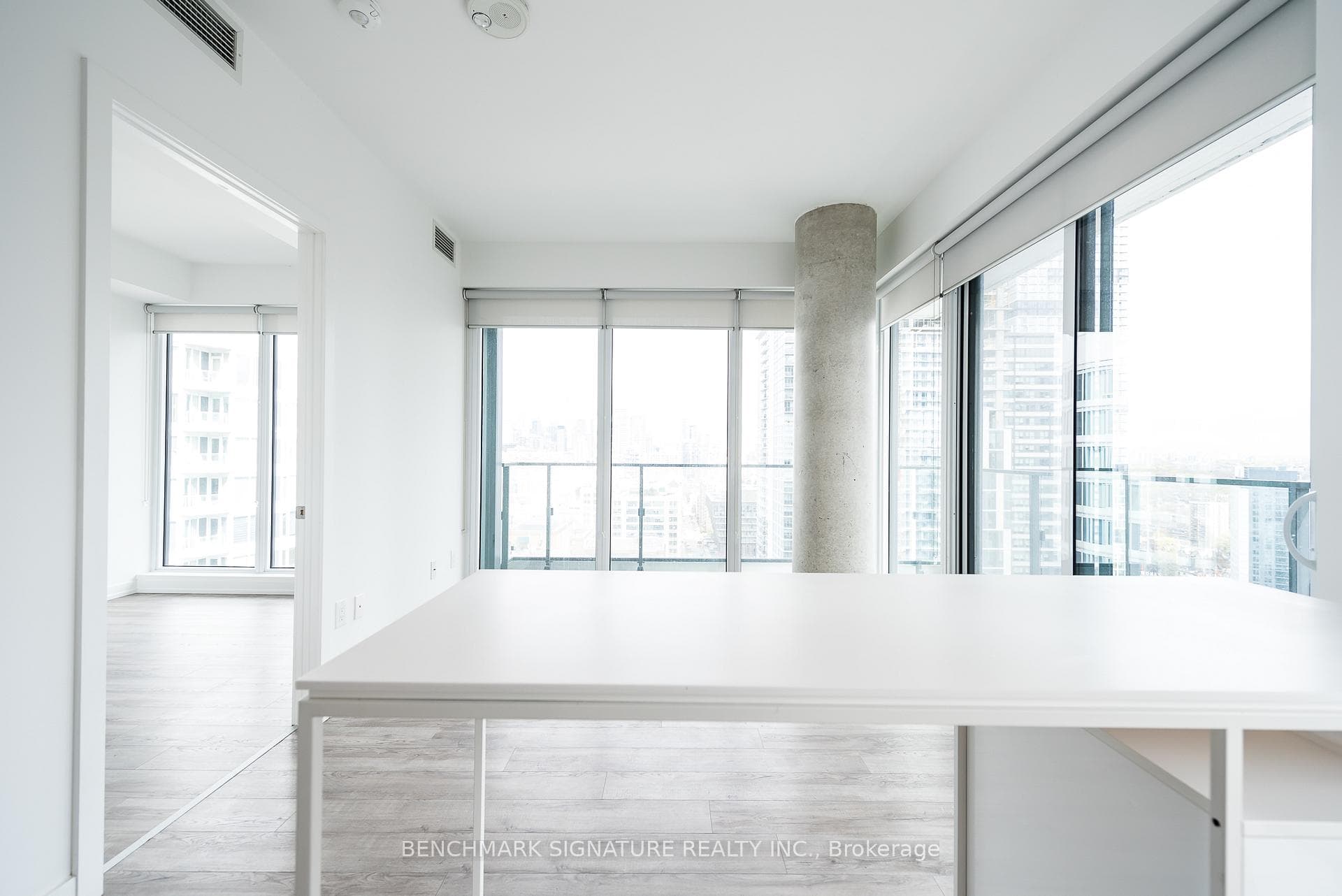 77 Shuter Street Unit 2810 photo 14