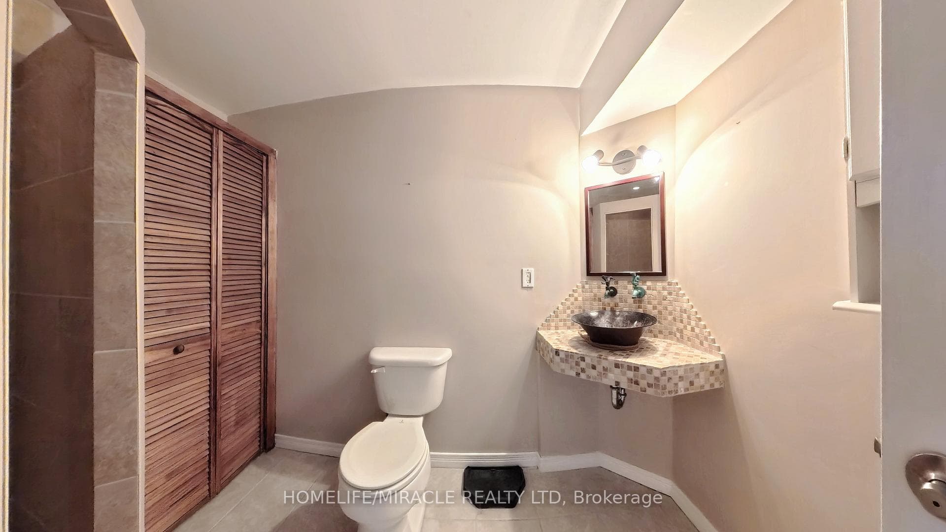 40 Mccormick Drive photo 38