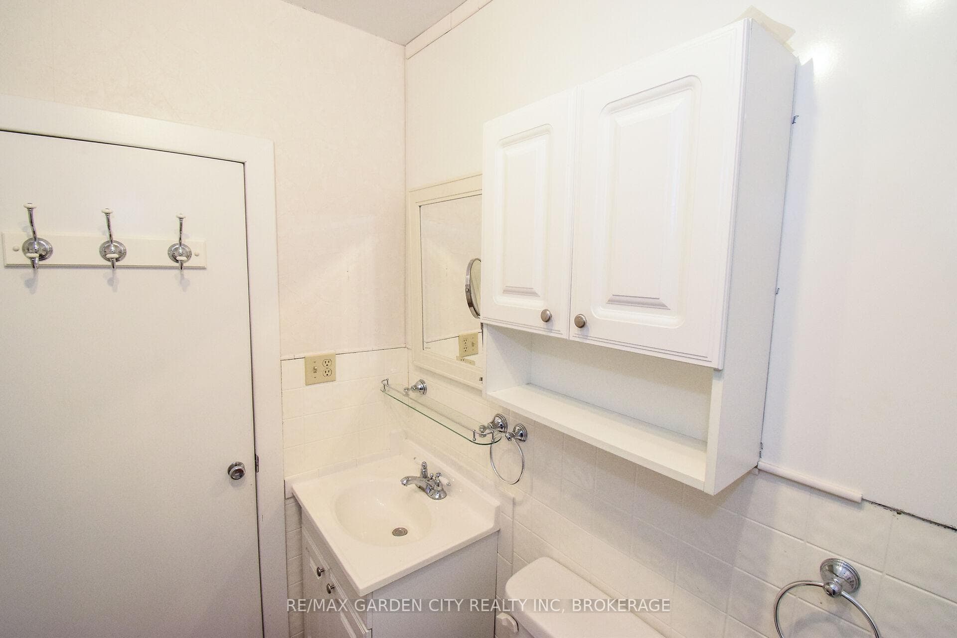 115 Marshall Avenue photo 26