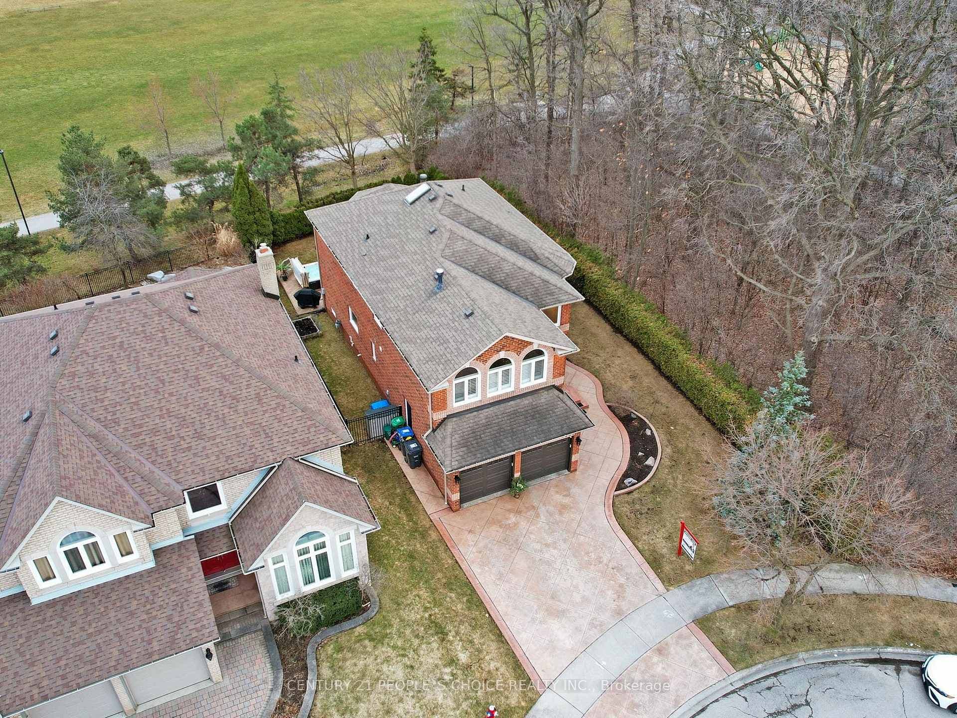 6837 Round Leaf Court photo 5
