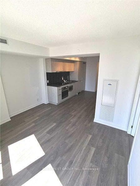 60 Shuter Street Unit 2202 photo 12