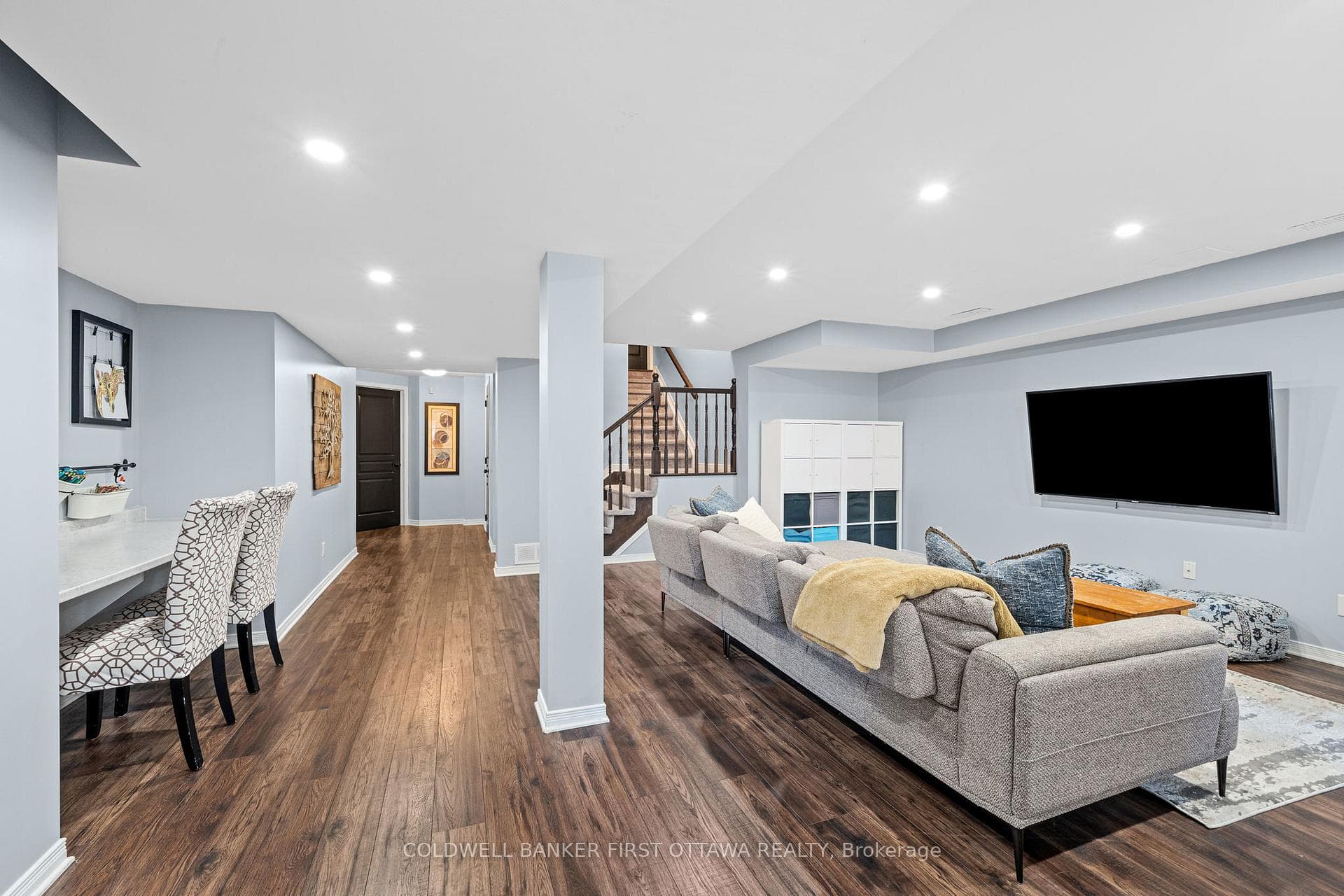 709 Mondego Terrace photo 33