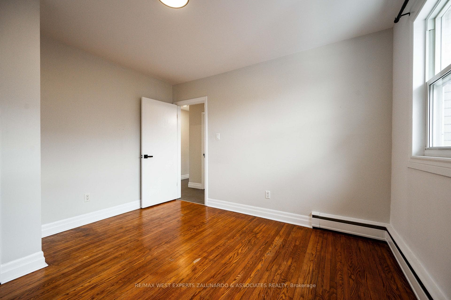 230 Sherwood Avenue Unit 2 photo 33