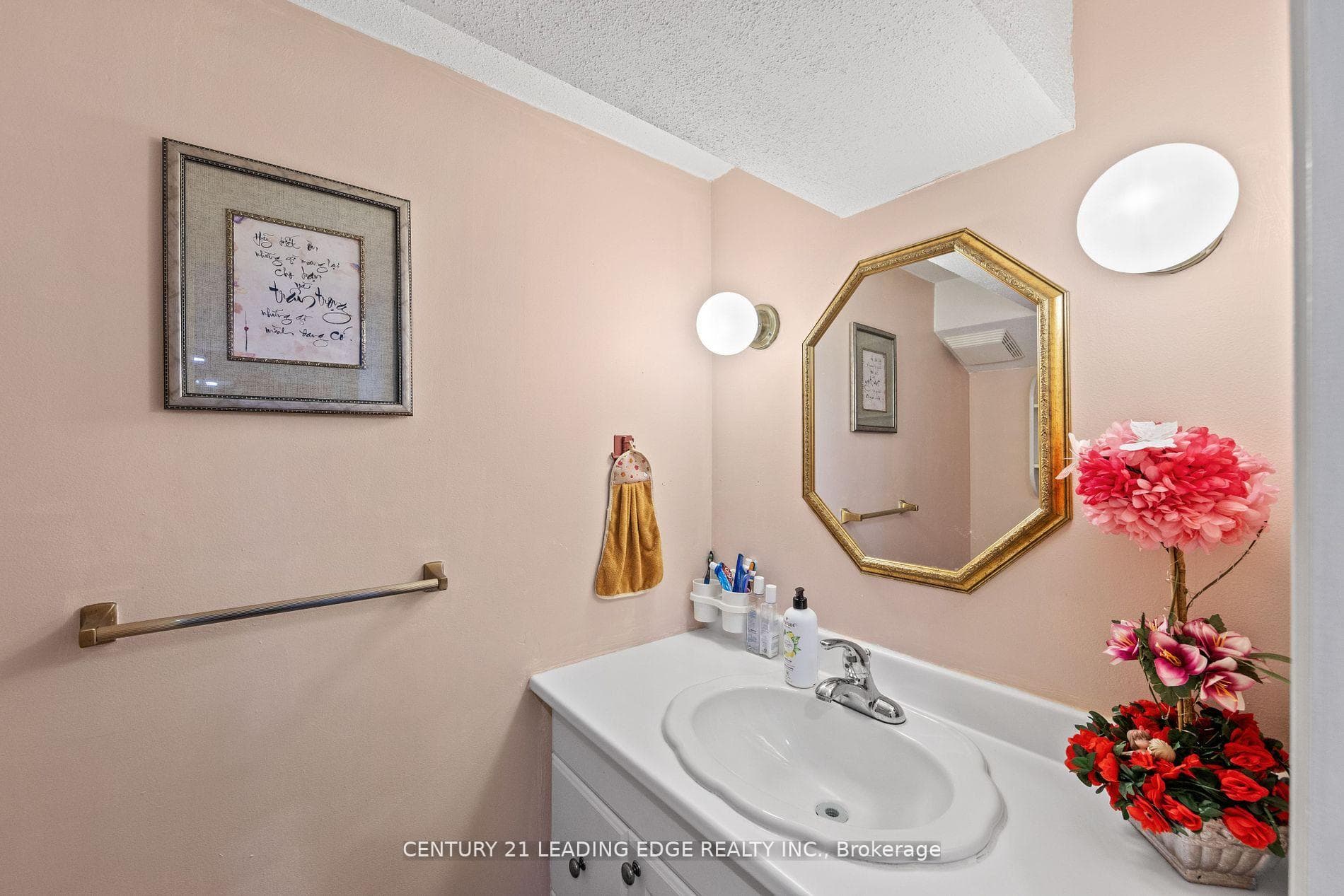 27 HEGGIE Road photo 30