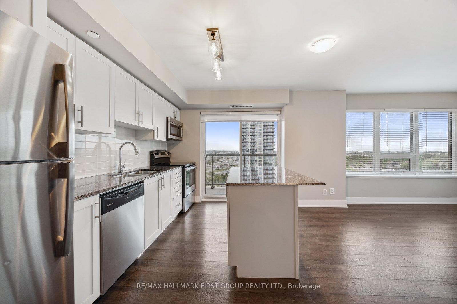1215 Bayly Street Unit 1304 photo 10