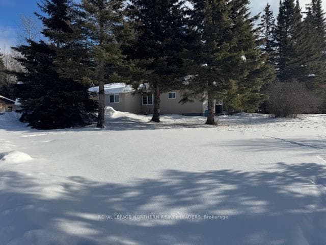 2752 101 Highway photo 33