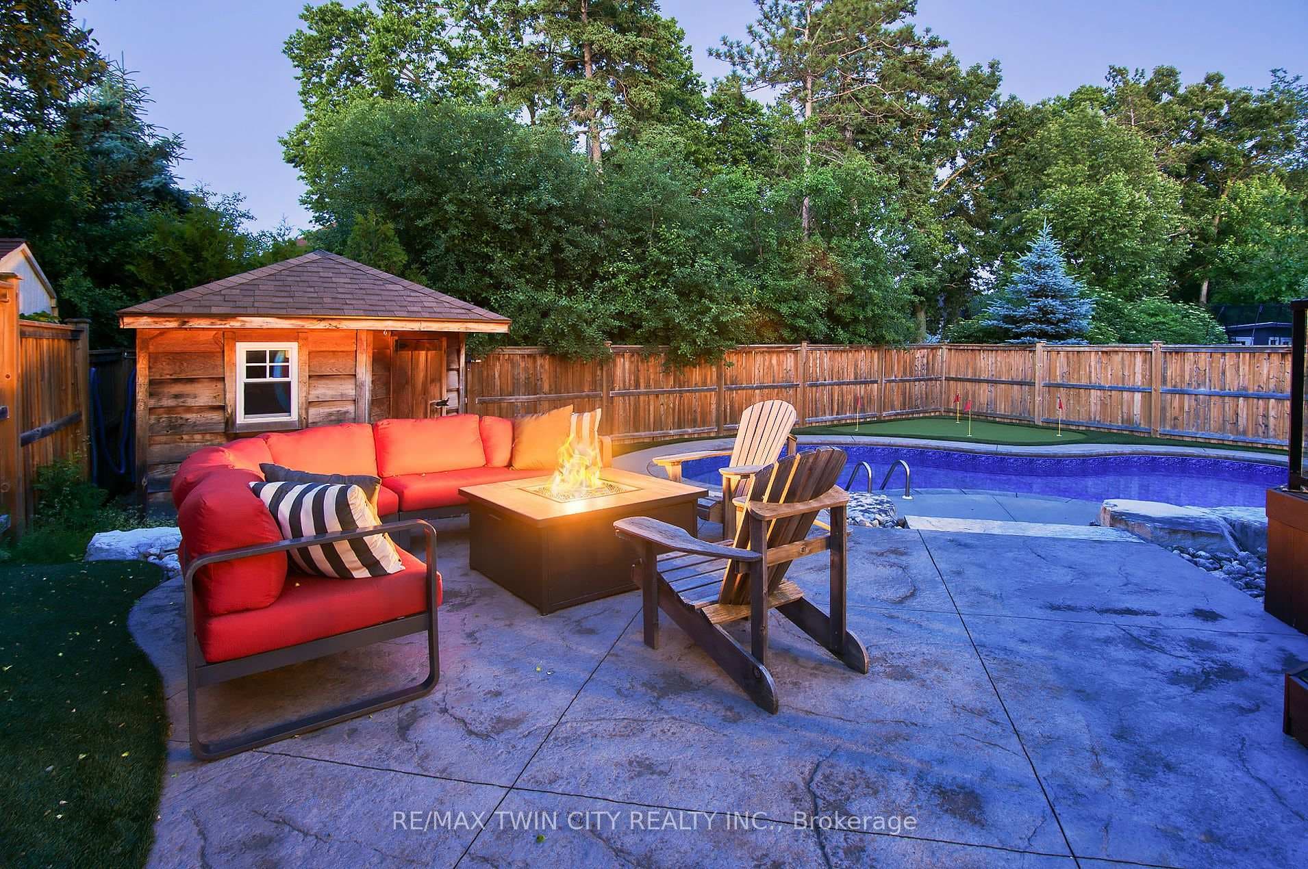 160 Redtail Street photo 44