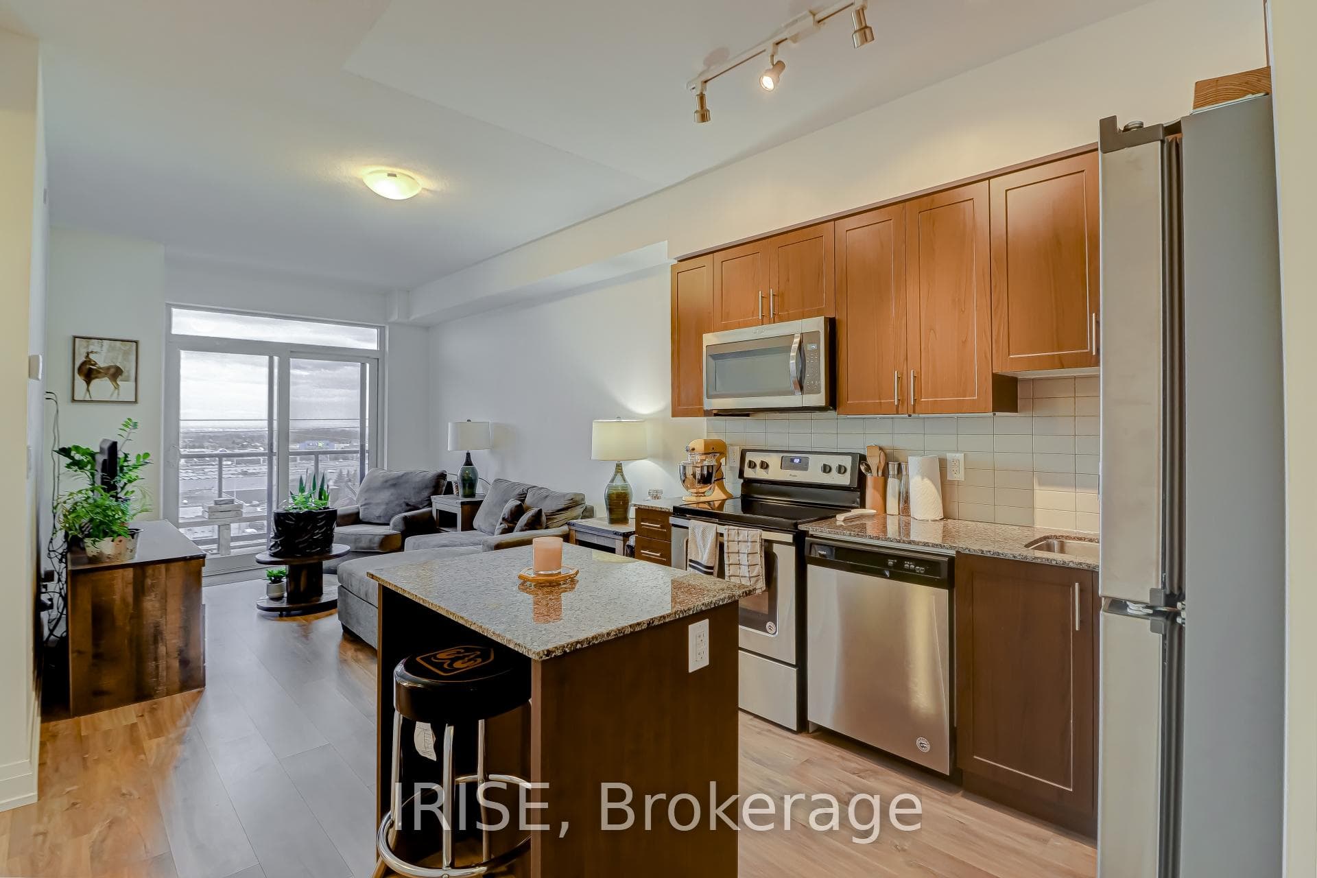 3700 Highway 7 Road Unit 606 photo 4