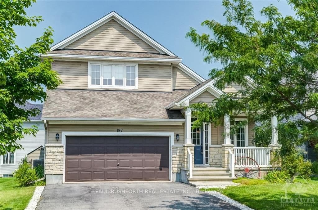 197 BONNYLEY Crescent photo 1