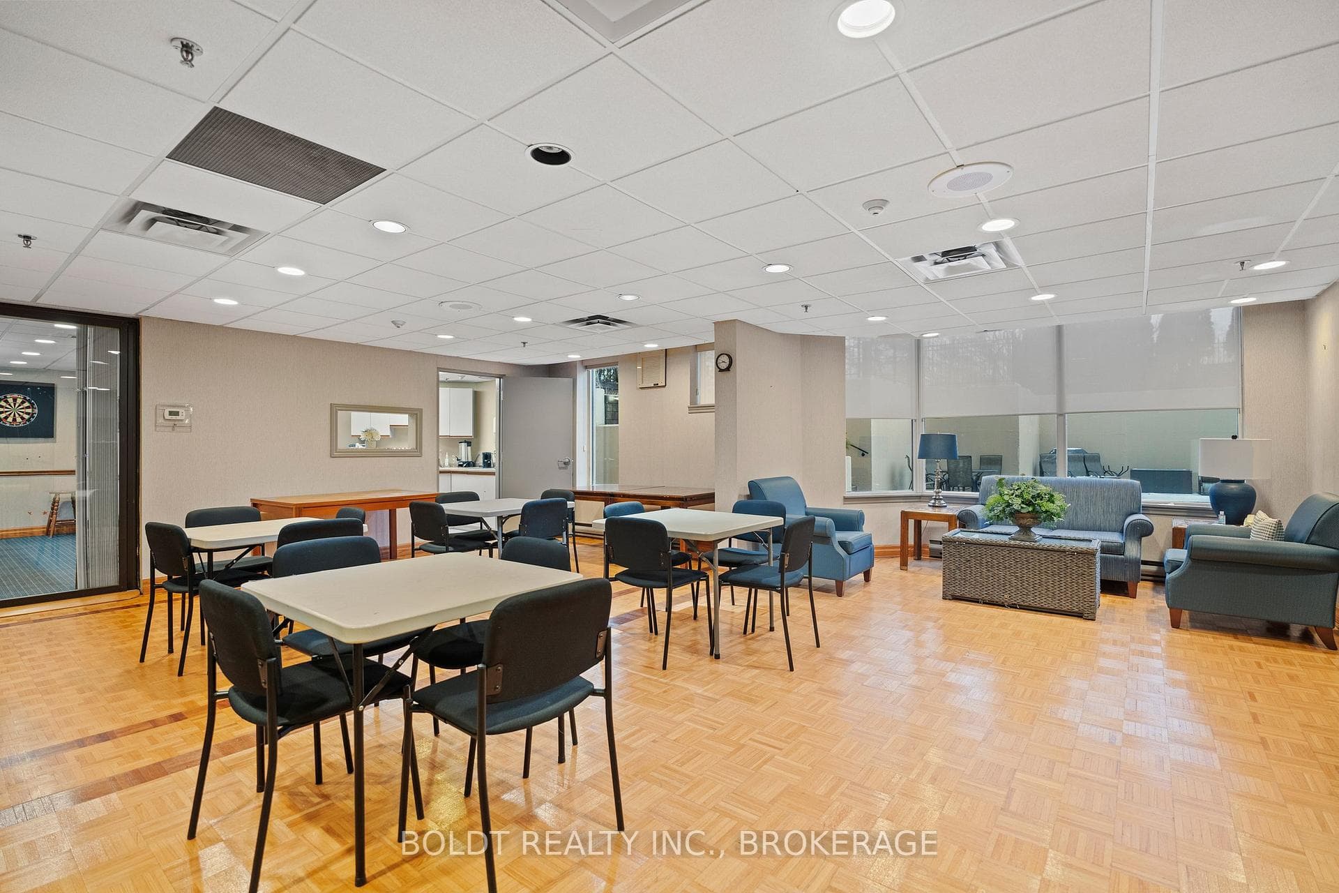 Lounge common meeting/party room