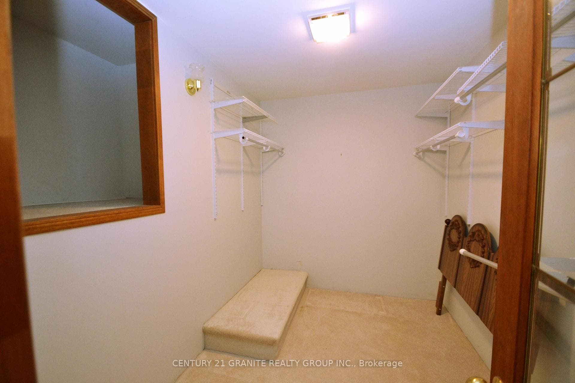 257 Hastings Street photo 26