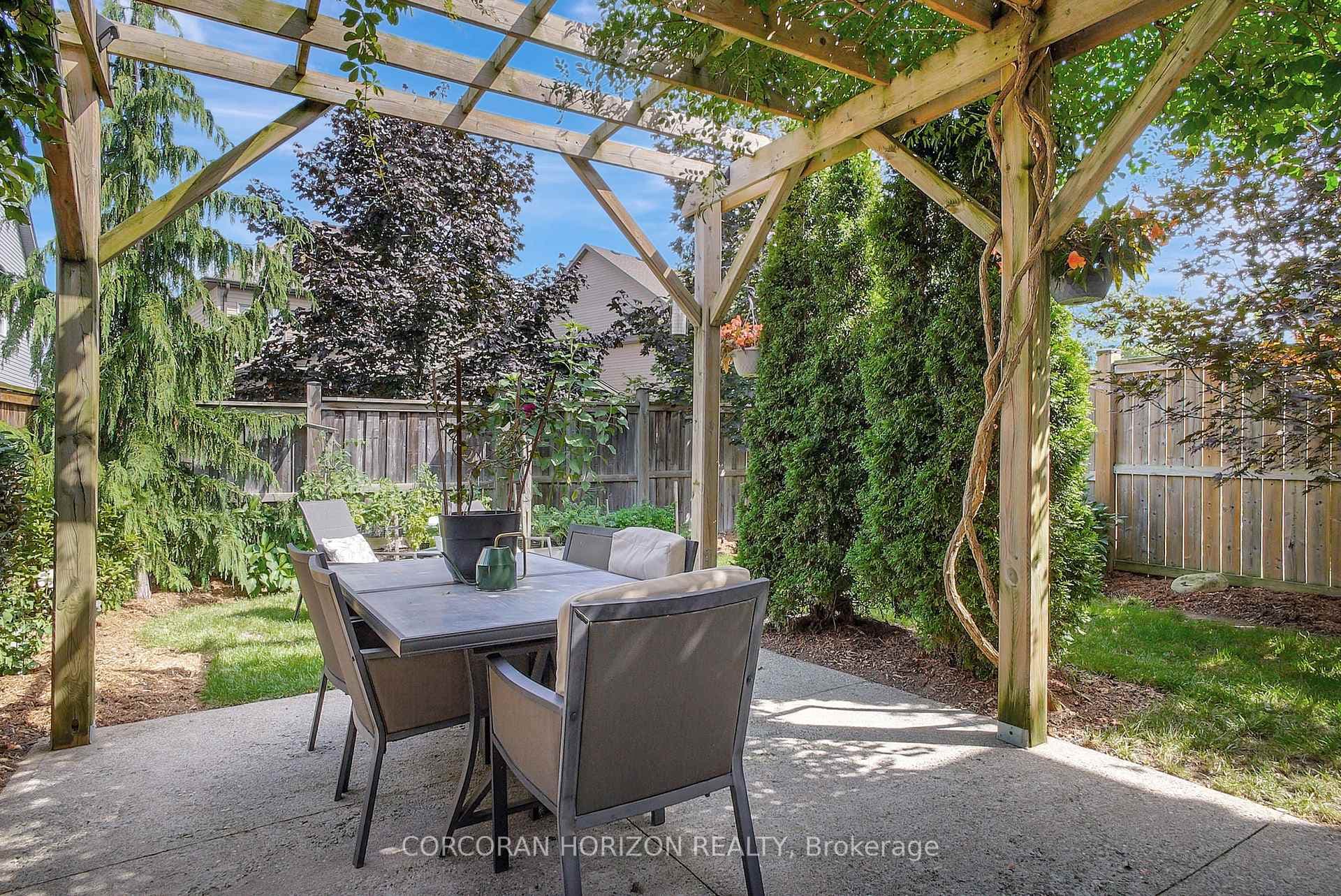 160 Hardcastle Drive photo 30