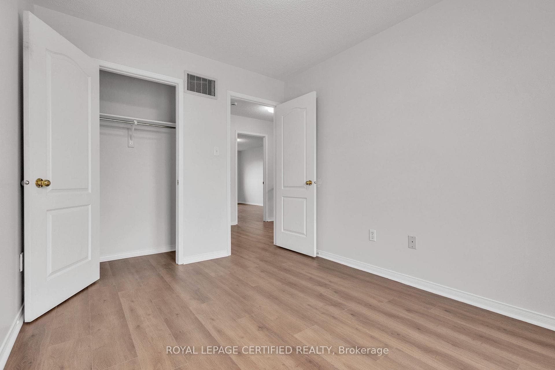 114 Botavia Downs Drive photo 19