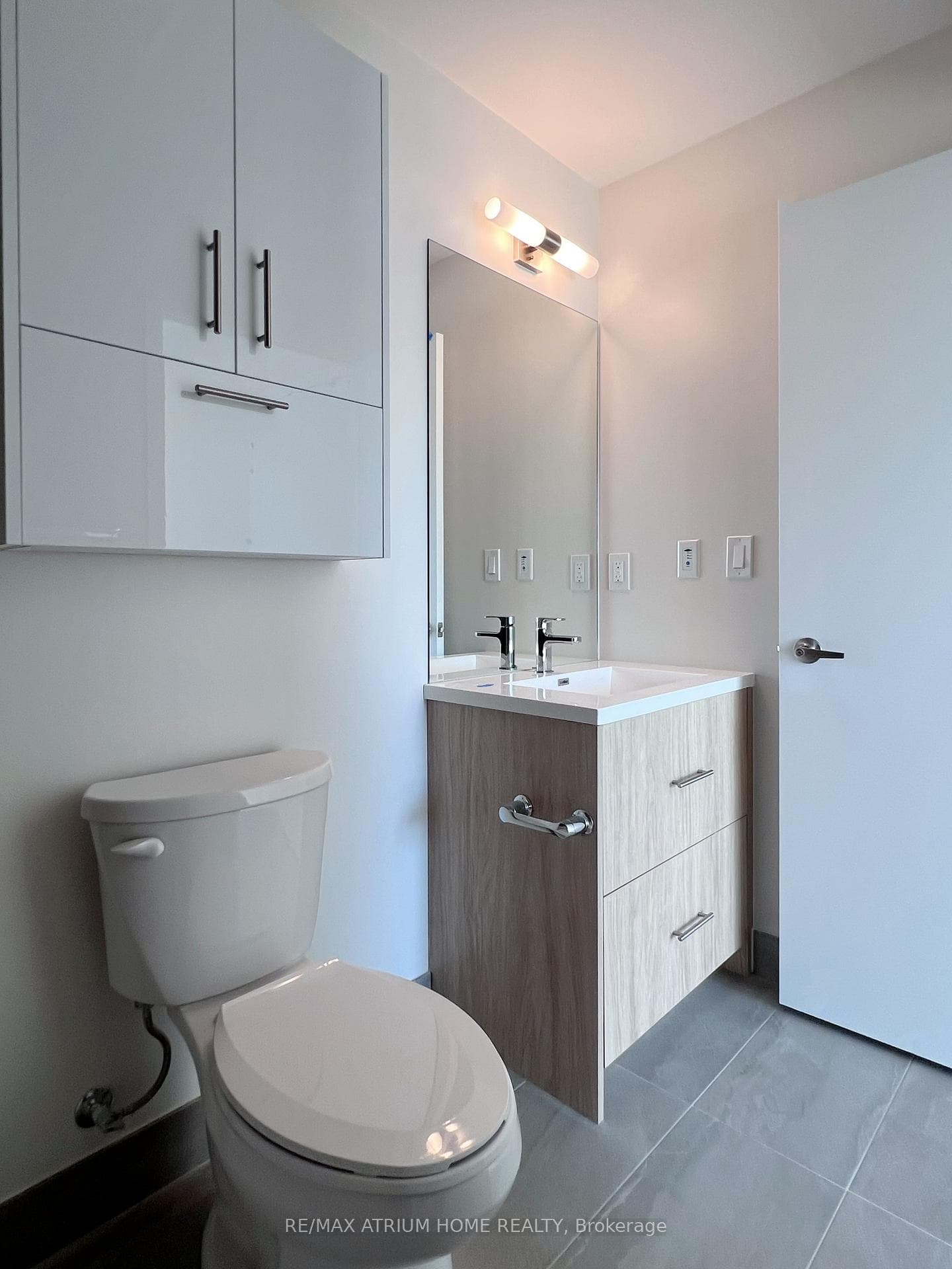 188 Fairview Mall Drive Unit 607 photo 15