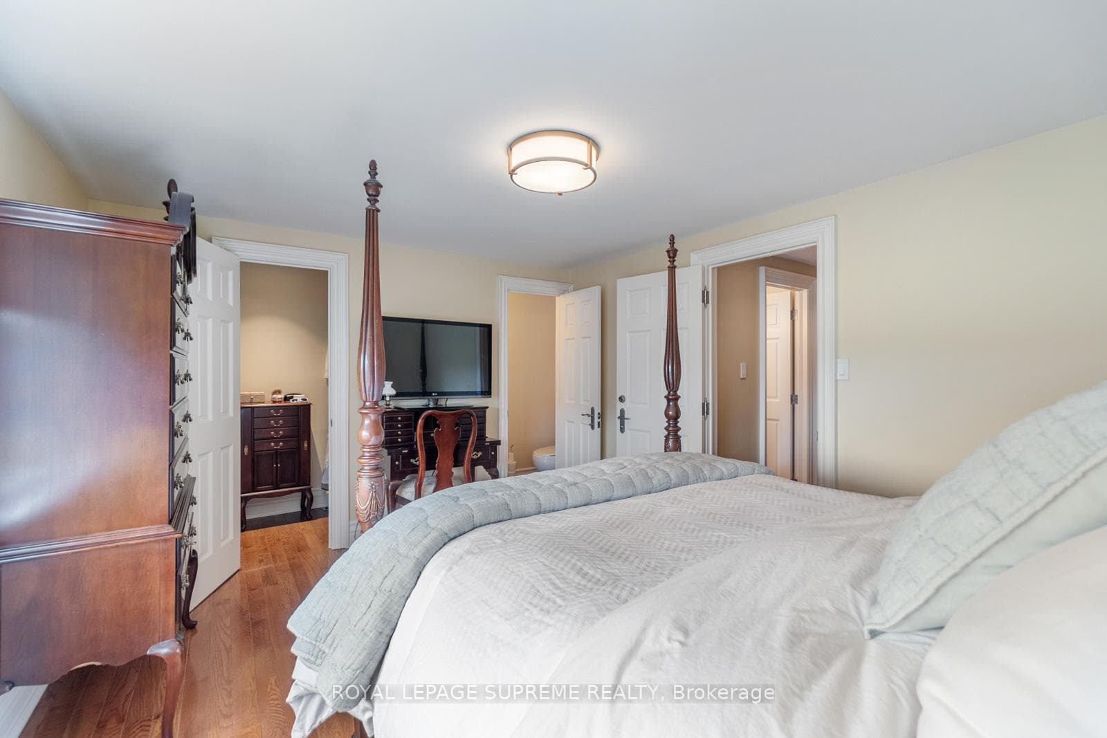 1764 Rathburn Road Unit 4 photo 29